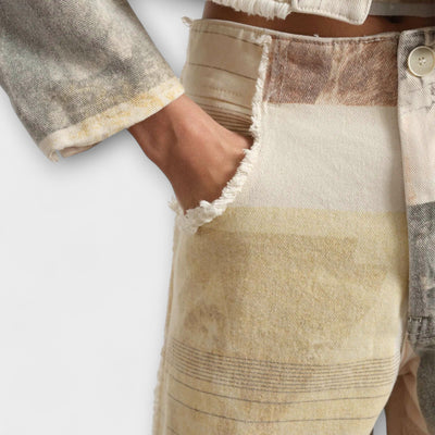 Rhea – Printed Wide-Leg Jeans with a Vintage Touch