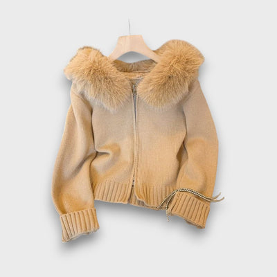 Alisanne – Zip-up knitted jacket with faux fur collar