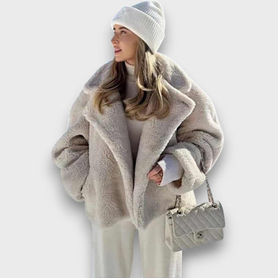 Elvianne – Jacket with wide collar