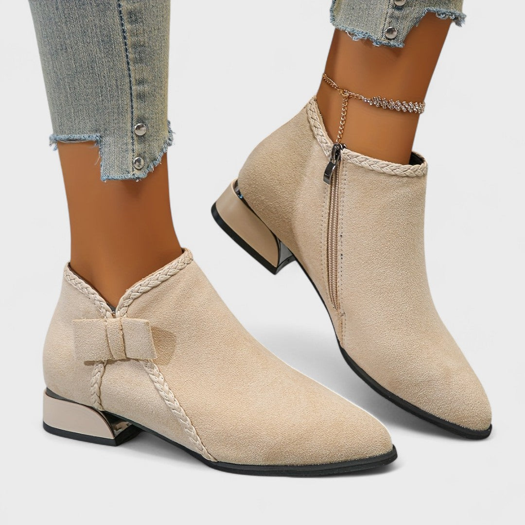 Viva – Knit Boots