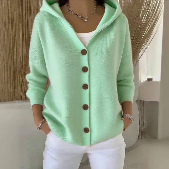 Women’s cardigan – your comfortable confidence
