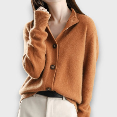 Amira – Elegant Cardigan
