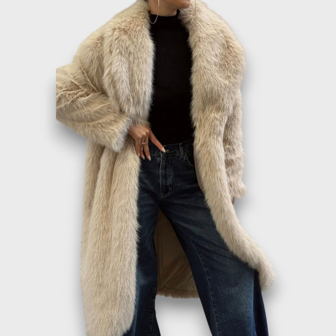 Liviane – Maxi faux fur coat with couture flair